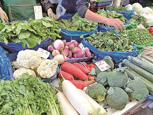 暖秋对农产品的多重影响 蔬果价廉物美，稻蟹产量波动